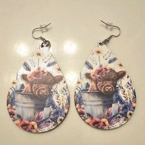 Highland Cow Teardrop Earrings